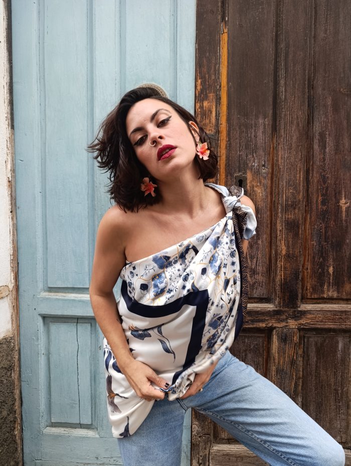 Pañuelo Corazón Azul - Imagen 3