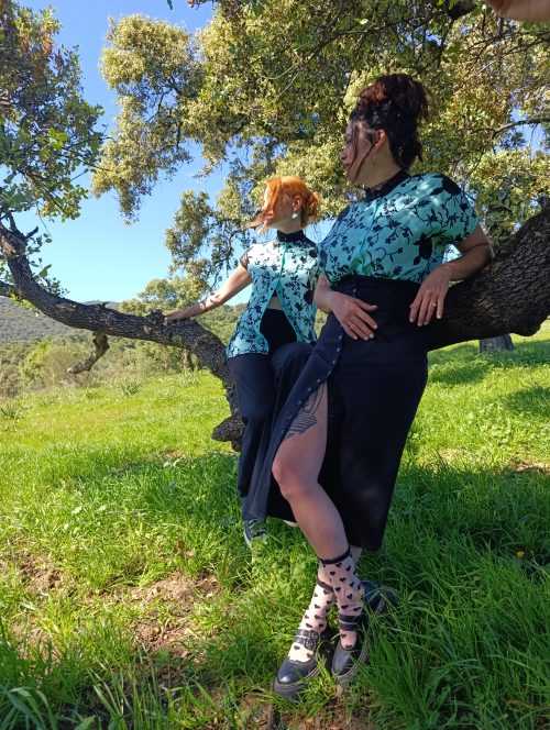 Camisa Mantón Turquesa Encaje