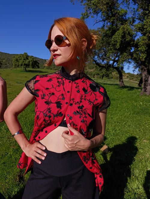 Camisa Azabache Roja