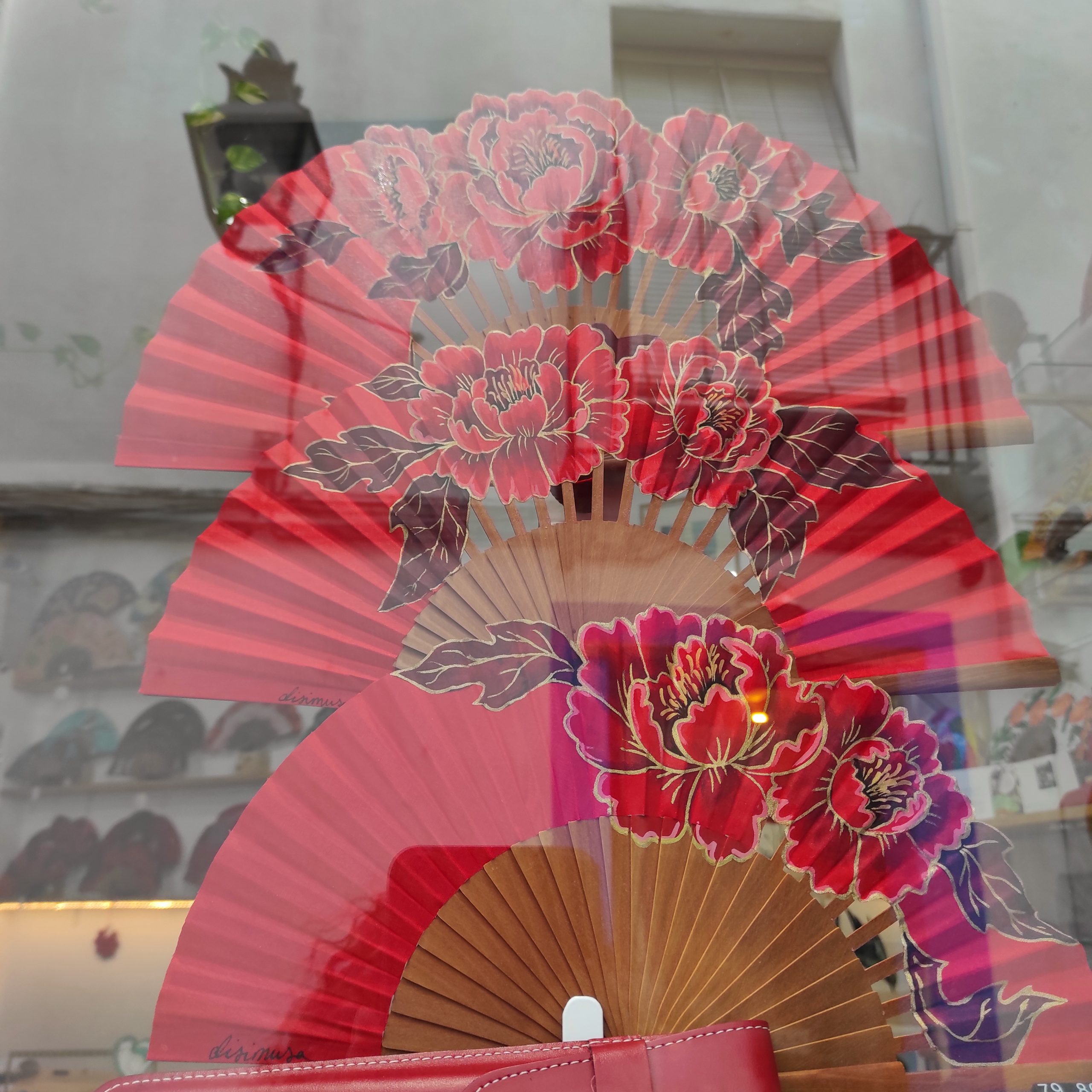 Peonía Roja Estándar - Imagen 5